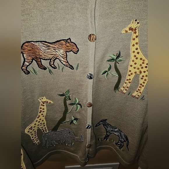 Design Options Ladies Cardigan Sweater By Phillip And Jane Gordon Wild Animals L - Picture 4 of 5